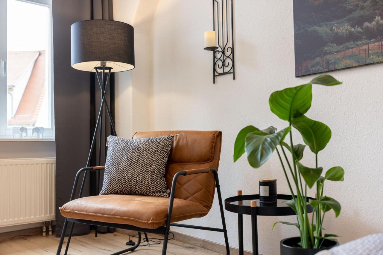 Meißen Fynbos Apartments Theaterblick, Historisch & Stilvoll, Parkplatz מראה חיצוני תמונה