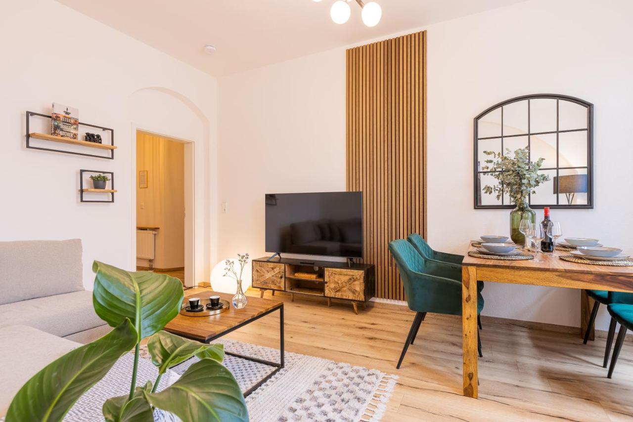 Meißen Fynbos Apartments Theaterblick, Historisch & Stilvoll, Parkplatz מראה חיצוני תמונה