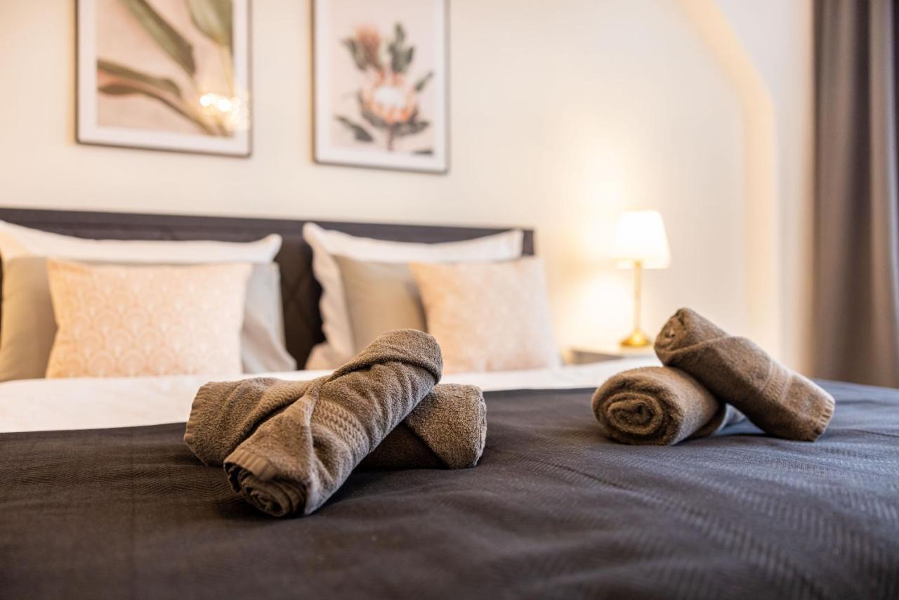 Meißen Fynbos Apartments Theaterblick, Historisch & Stilvoll, Parkplatz מראה חיצוני תמונה